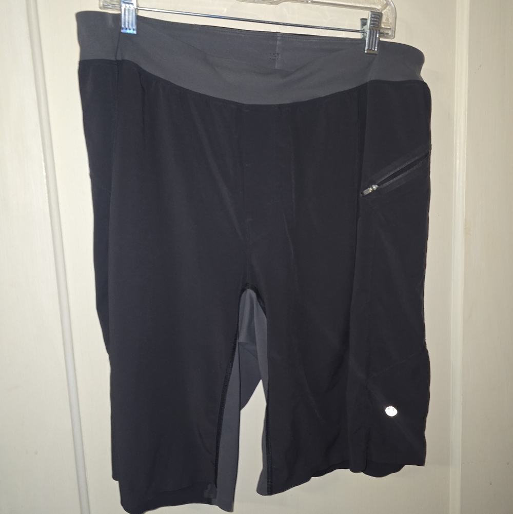 LULULEMON Men's Athletica Shorts Medium Black 10 Inseam XL *Drawstring Broken* - Picture 2 of 5